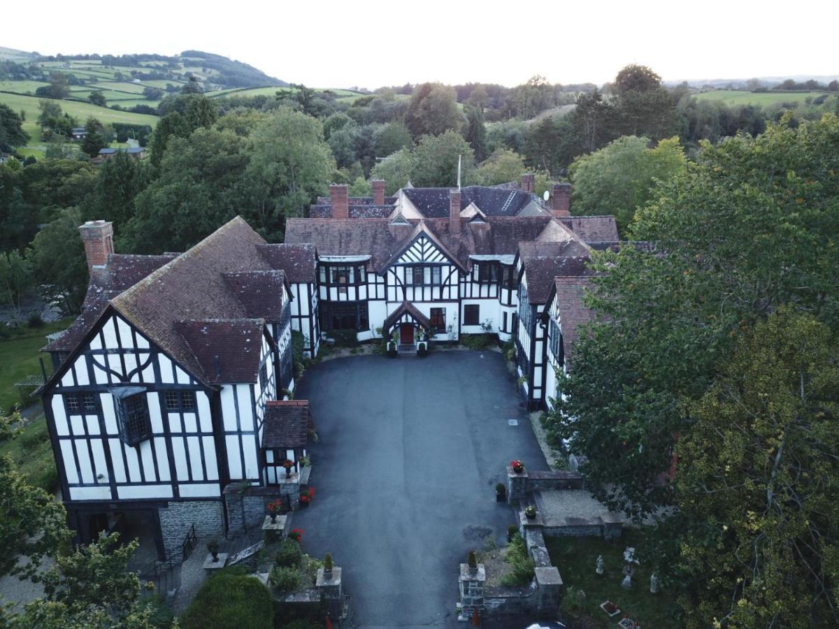 Caer Beris Manor House B&B บลิตธ์เวลส์ ภายนอก รูปภาพ